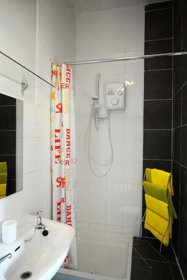 The Keep Guesthouse Carrickfergus Bagian luar foto