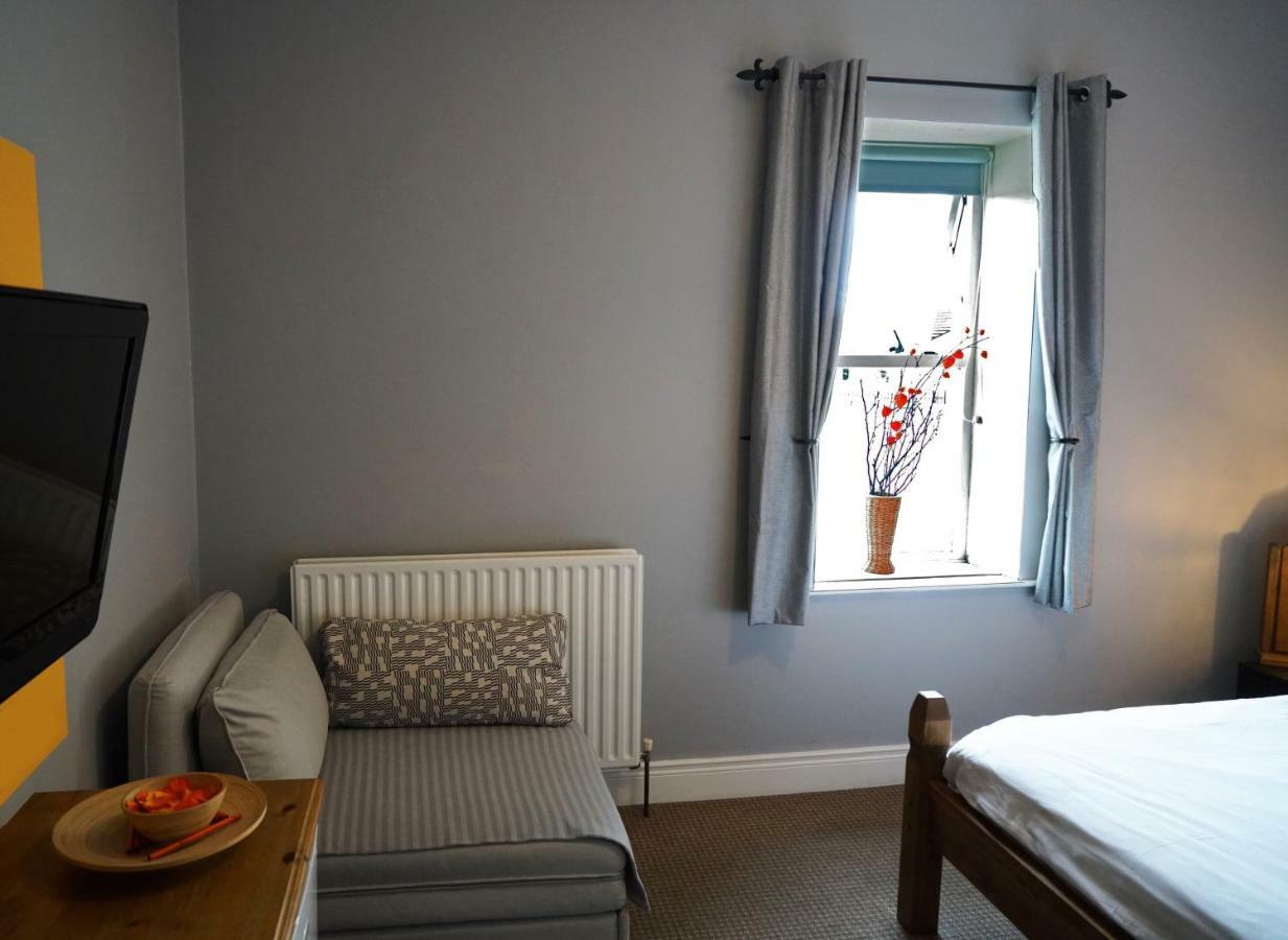 The Keep Guesthouse Carrickfergus Bagian luar foto